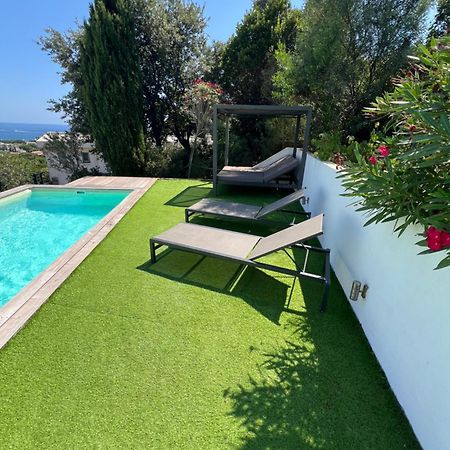 קבלייר-סור-מר Rdc De Villa Avec Piscine מראה חיצוני תמונה