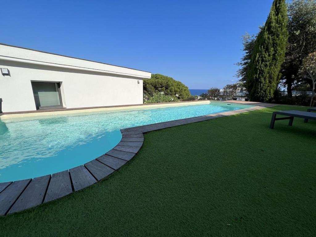 קבלייר-סור-מר Rdc De Villa Avec Piscine מראה חיצוני תמונה