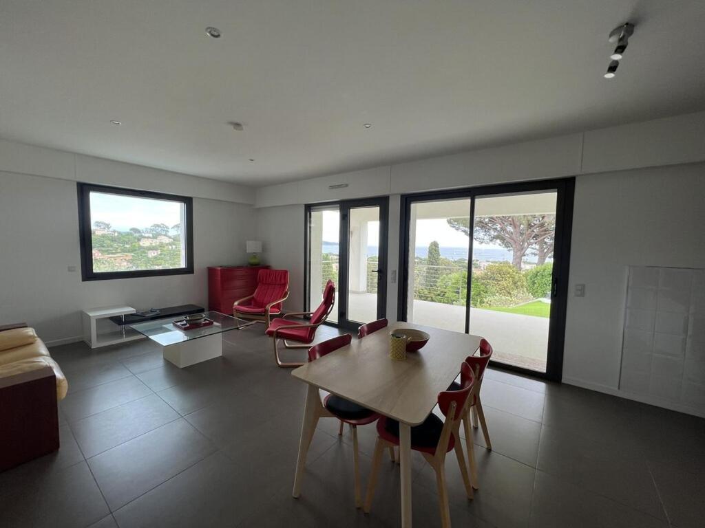 קבלייר-סור-מר Rdc De Villa Avec Piscine מראה חיצוני תמונה
